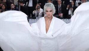 Cara-Delevingne-Psoriasis