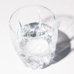 pour l'acné boire de l'eau