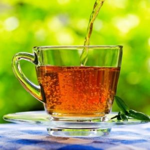 Pour l'acné, boire le thé sans lait